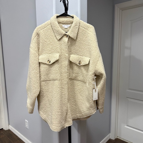 Good American Sherpa Shacket NWT Size 1/2 Tan Oversized Small / Medium - Picture 2 of 14